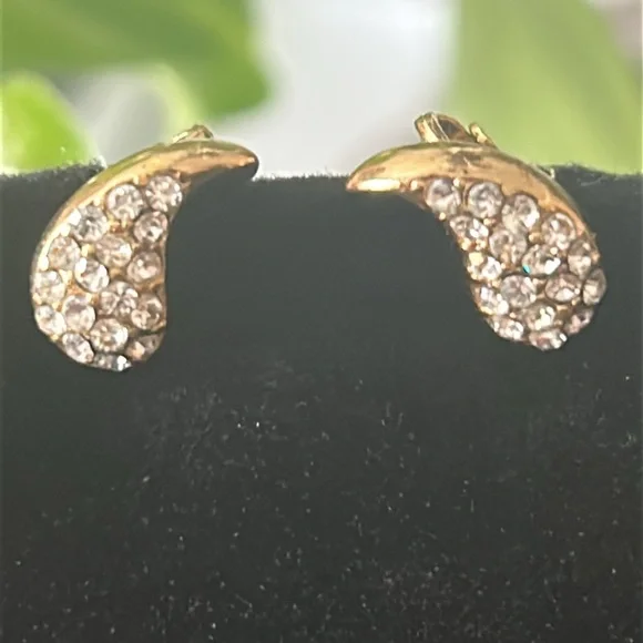 Dior Vintage clip-on earrings - Picture 1 of 8